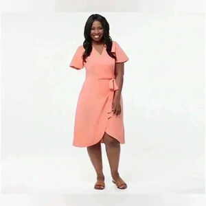 NWOT | Yarrow Tiffany Adaptive Wrap Dress | Women’s Size L | Coral